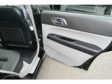 2005 Subaru Forester 2.5 XT Premium Door Panel