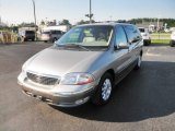 2002 Ford Windstar Limited Front 3/4 View