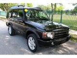 2004 Land Rover Discovery HSE Front 3/4 View