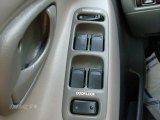 2004 Chevrolet Tracker LT 4WD Controls