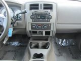 2007 Dodge Dakota SLT Quad Cab Controls