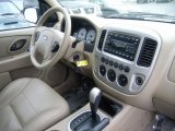 2007 Ford Escape Limited 4WD Dashboard