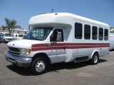 1999 Ford E Series Cutaway E450 Commercial Bus Front 3/4 View