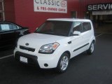 2011 Clear White Kia Soul + #51576199