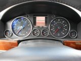 2004 Volkswagen Touareg V8 Gauges