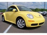 Sunflower Yellow Volkswagen New Beetle in 2009
