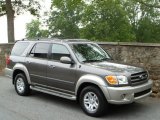 2003 Toyota Sequoia SR5 Front 3/4 View