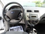 2007 Ford Focus ZXW SES Wagon Dashboard