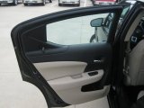 2011 Dodge Avenger Lux Door Panel