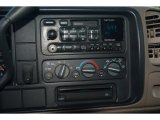 1997 Chevrolet Suburban C1500 LT Controls
