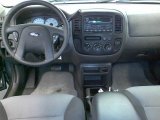 2004 Ford Escape XLS V6 Dashboard