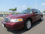 2006 Ford Crown Victoria LX Front 3/4 View