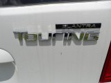 Hyundai Elantra 2011 Badges and Logos