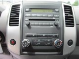 2011 Nissan Frontier SV Crew Cab 4x4 Controls