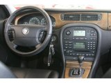2003 Jaguar S-Type 4.2 Dashboard