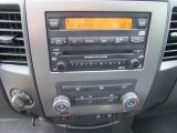 2010 Nissan Titan SE Crew Cab 4x4 Controls