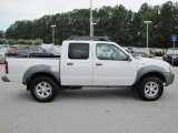 Cloud White Nissan Frontier in 2001