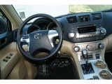 2011 Toyota Highlander SE 4WD Dashboard