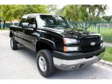 2004 Chevrolet Silverado 2500HD LT Extended Cab 4x4 Front 3/4 View