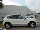 2011 Volkswagen Touareg VR6 FSI Lux 4XMotion Exterior