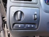 2005 Volvo S60 R AWD Controls