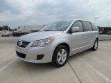 2011 Mercury Silver Metallic Volkswagen Routan SE #52200945