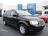 2008 Brilliant Black Crystal Pearlcoat Chrysler Town & Country Touring Signature Series #52255946