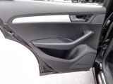 2009 Audi Q5 3.2 Premium Plus quattro Door Panel