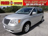2008 Bright Silver Metallic Chrysler Town & Country Touring Signature Series #52362257