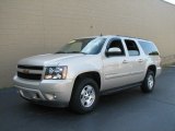 2007 Chevrolet Suburban 1500 LT 4x4 Front 3/4 View