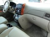 2010 Toyota Sienna XLE Dashboard