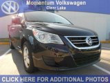 2011 Volkswagen Routan SE