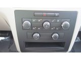 2010 Volkswagen Routan S Controls