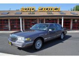 1995 Medium Graphite Metallic Lincoln Town Car Signature #52598794