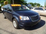 2008 Chrysler Town & Country LX