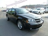 2008 Dodge Avenger R/T AWD Front 3/4 View