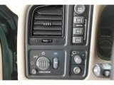 2002 Chevrolet Suburban 1500 LT 4x4 Controls