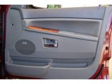 2007 Jeep Grand Cherokee Overland Door Panel