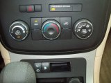 2008 Saturn Outlook XE AWD Controls