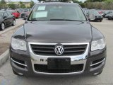 2010 Galapagos Metallic Volkswagen Touareg VR6 FSI 4XMotion #52818306