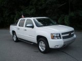2008 Chevrolet Avalanche Z71 4x4 Front 3/4 View