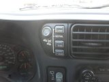 2004 Chevrolet Blazer LS 4x4 Controls