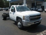 2011 Chevrolet Silverado 3500HD Regular Cab 4x4 Chassis Front 3/4 View