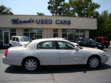 2004 Light French Silk Lincoln Town Car Ultimate #53064221
