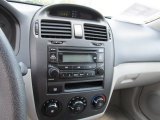 2005 Kia Spectra EX Sedan Controls