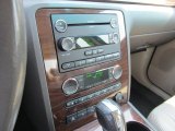 2008 Ford Taurus SEL AWD Audio System