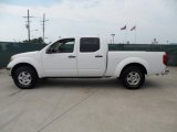 Avalanche White Nissan Frontier in 2008