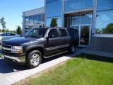 Dark Gray Metallic Chevrolet Suburban in 2006