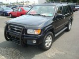 2001 Super Black Nissan Pathfinder LE 4x4 #53327493