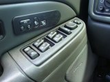 2005 Chevrolet Silverado 3500 LT Crew Cab 4x4 Dually Controls